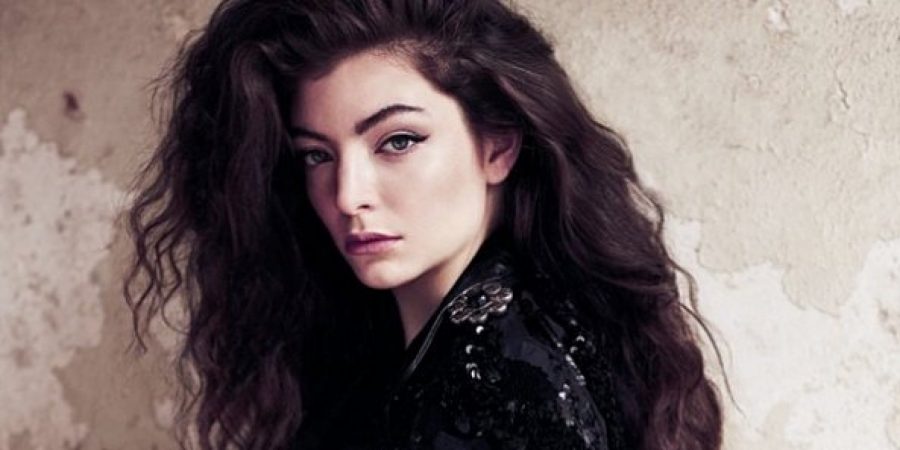 Lorde+Gave+the+%E2%80%98Green+Light%E2%80%99+to+Release+Her+New+Single