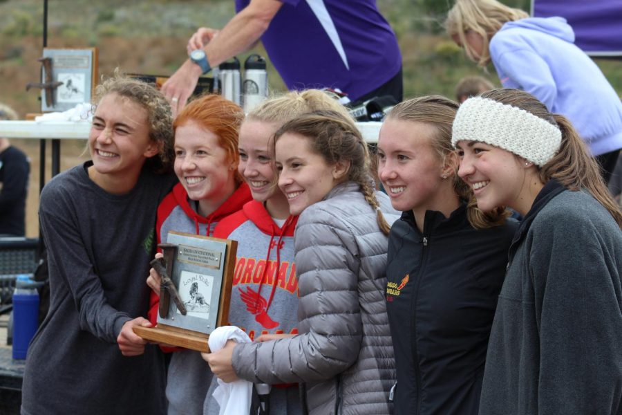 The girls of Coronado cross country claimed their second win in a row this weekend at the Salida Invitational.