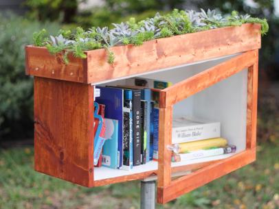 Outdoor Book Nooks: Check Them Out!