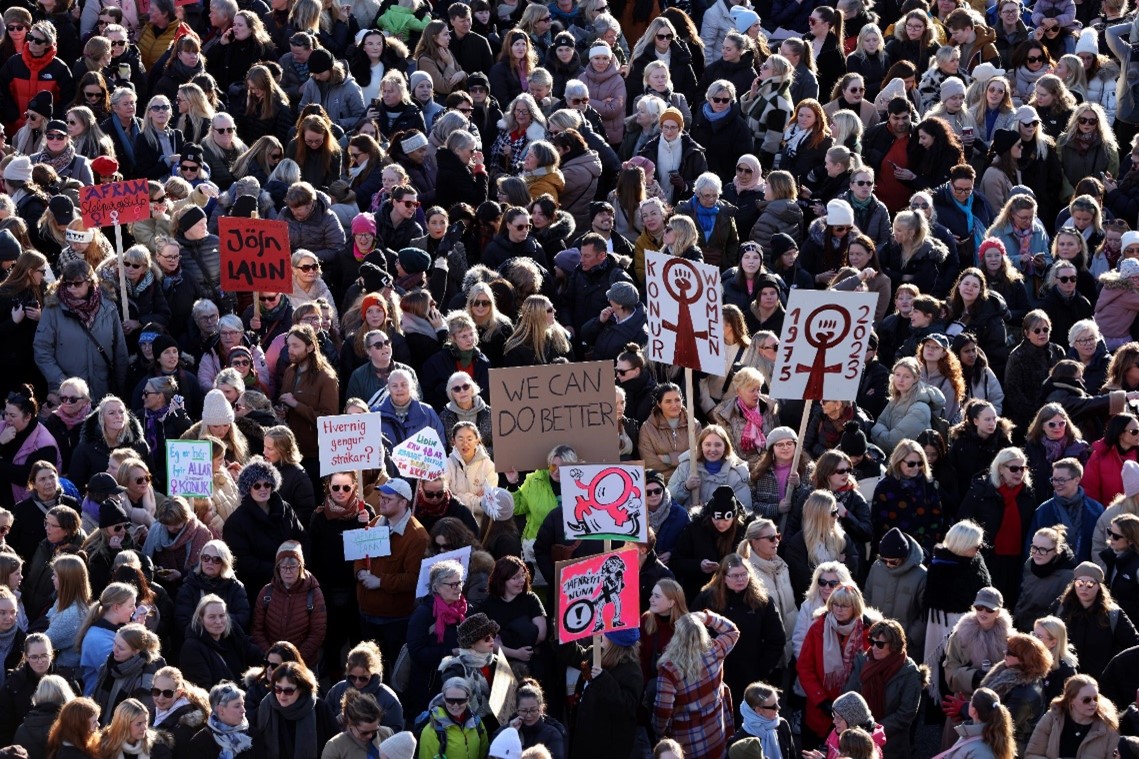 Icelandic Protesters Gathering in Reykjavík